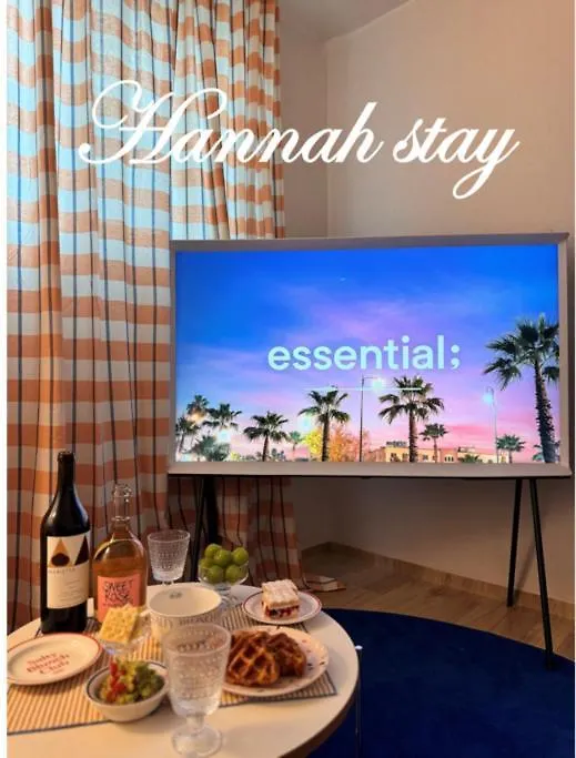 הקונטקטים של Hannah Stay